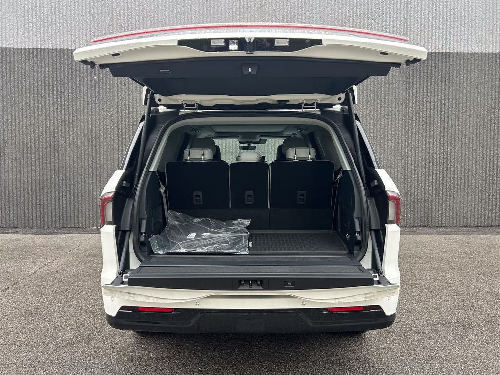 2026 Lincoln Navigator Black Label