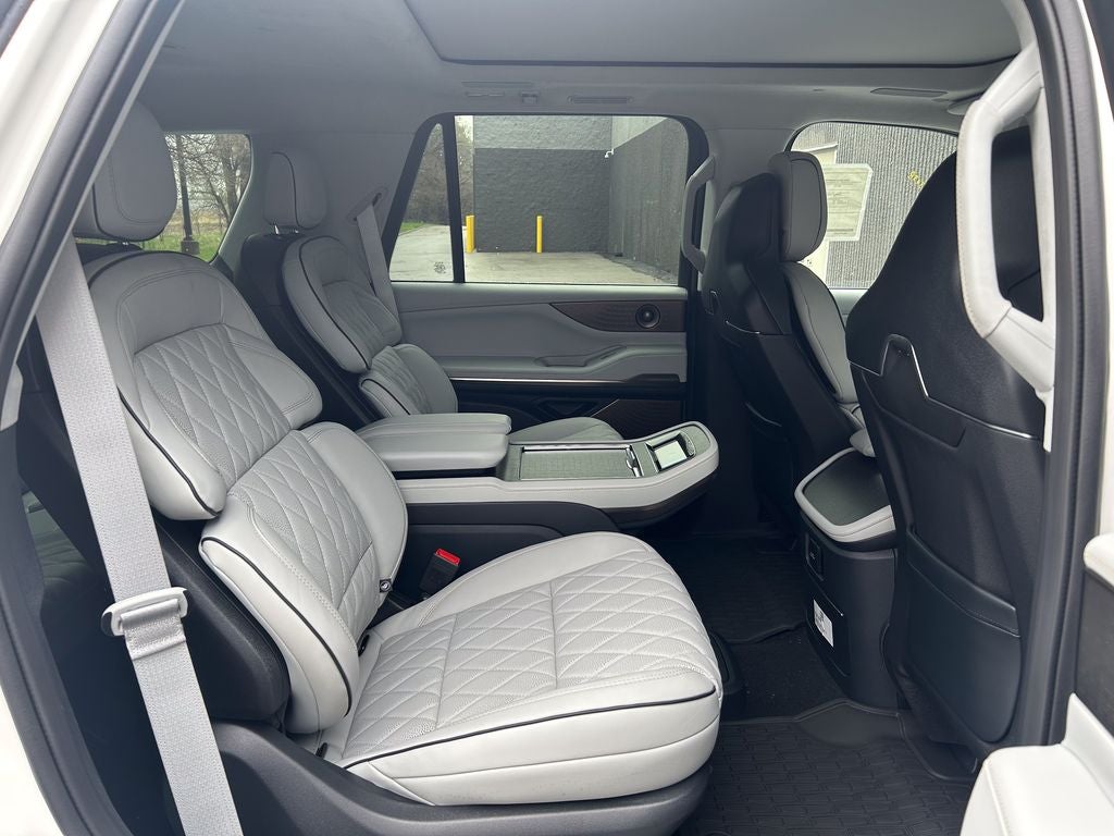 2026 Lincoln Navigator Black Label
