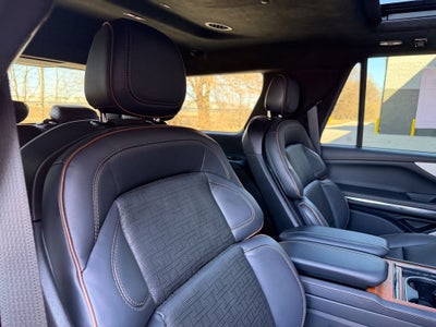 2025 Lincoln Navigator Black Label