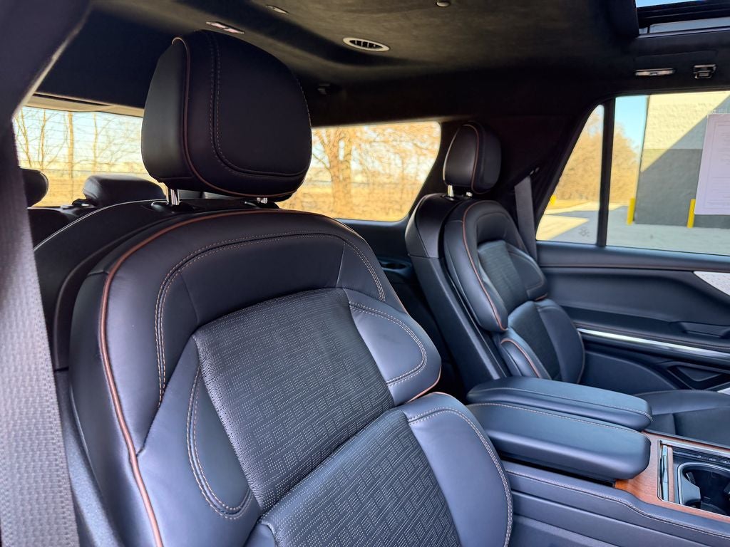 2025 Lincoln Navigator Black Label
