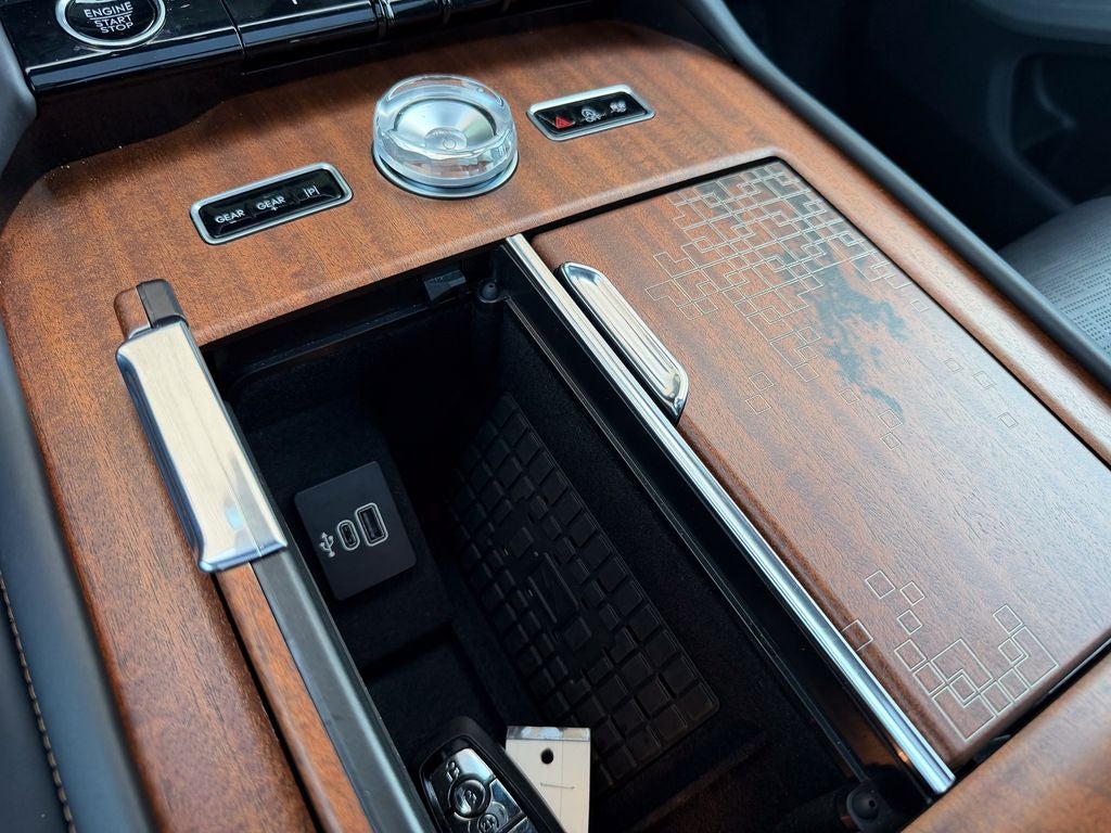 2025 Lincoln Navigator Black Label