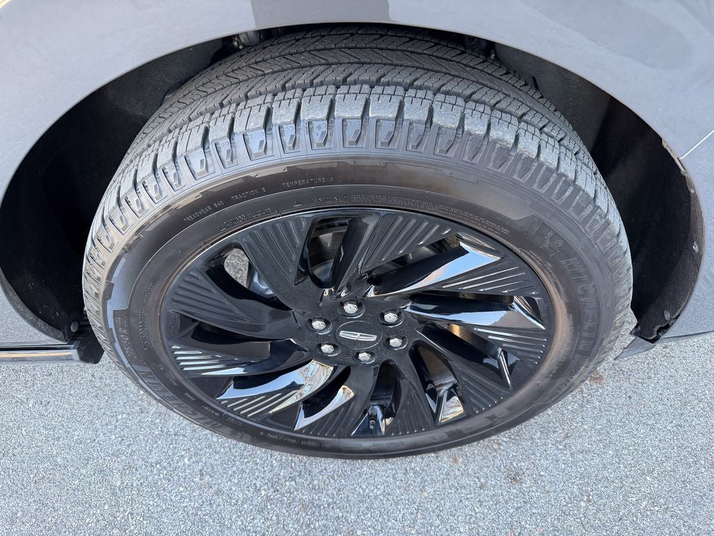 2025 Lincoln Navigator Black Label