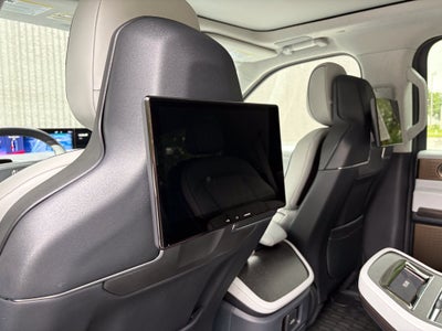 2027 Lincoln Navigator Black Label