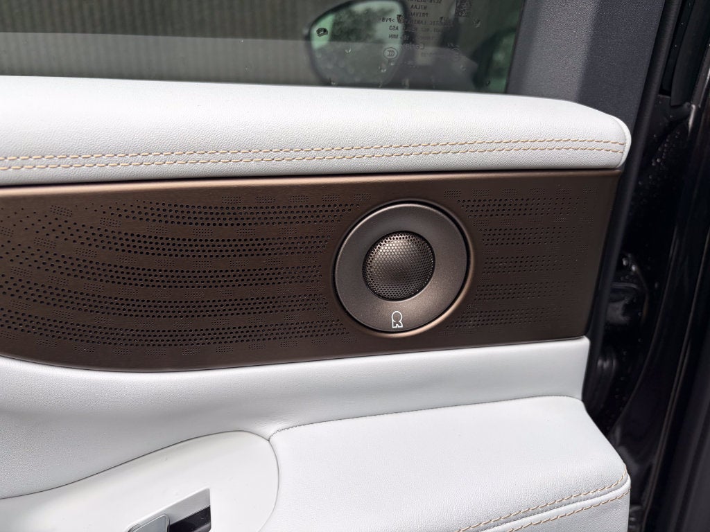 2027 Lincoln Navigator Black Label