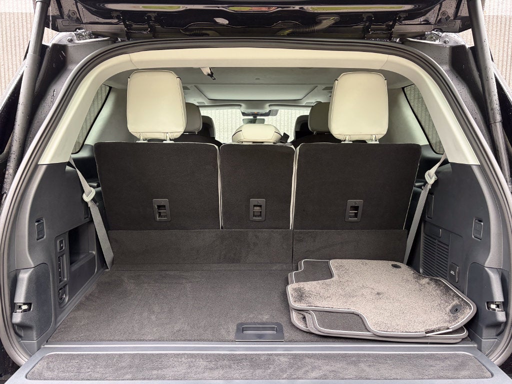 2027 Lincoln Navigator Black Label