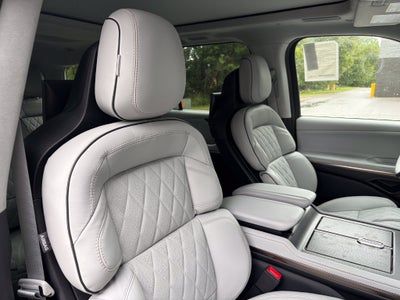 2027 Lincoln Navigator Black Label
