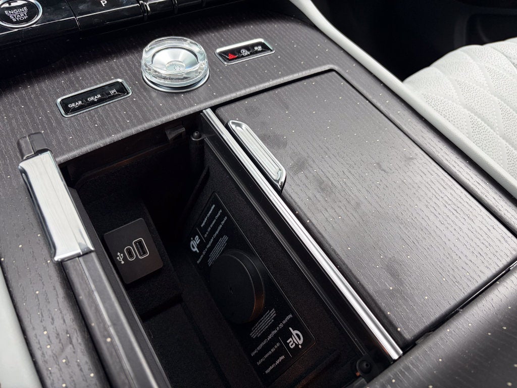 2027 Lincoln Navigator Black Label
