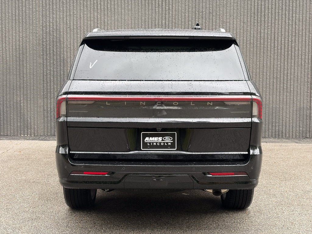 2027 Lincoln Navigator Black Label