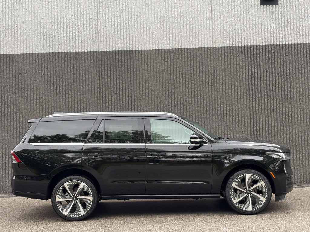 2027 Lincoln Navigator Black Label