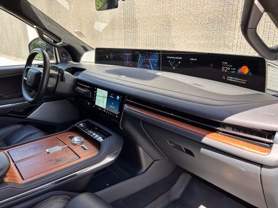 2025 Lincoln Navigator Black Label