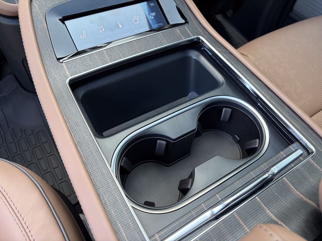 2027 Lincoln Navigator Black Label