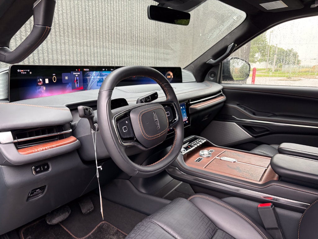 2027 Lincoln Navigator Black Label