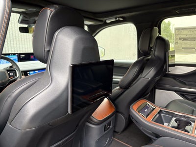 2027 Lincoln Navigator Black Label