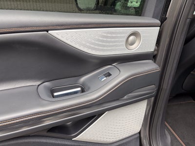 2027 Lincoln Navigator Black Label