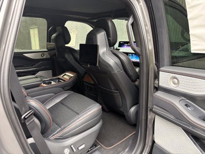 2027 Lincoln Navigator Black Label