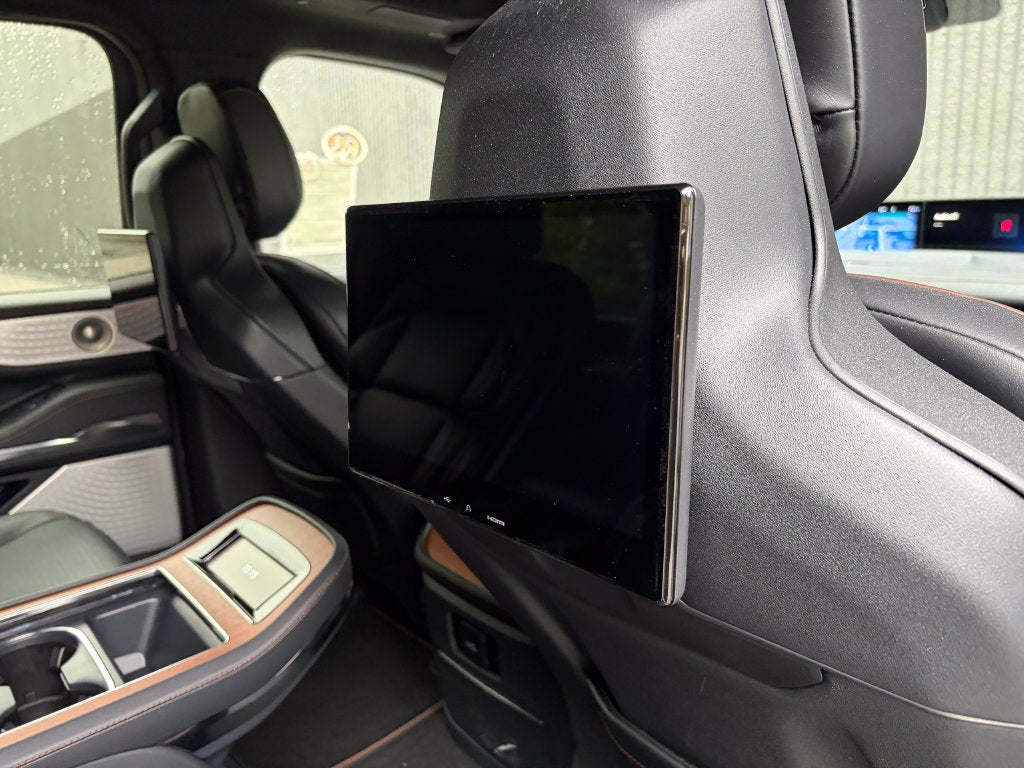 2027 Lincoln Navigator Black Label