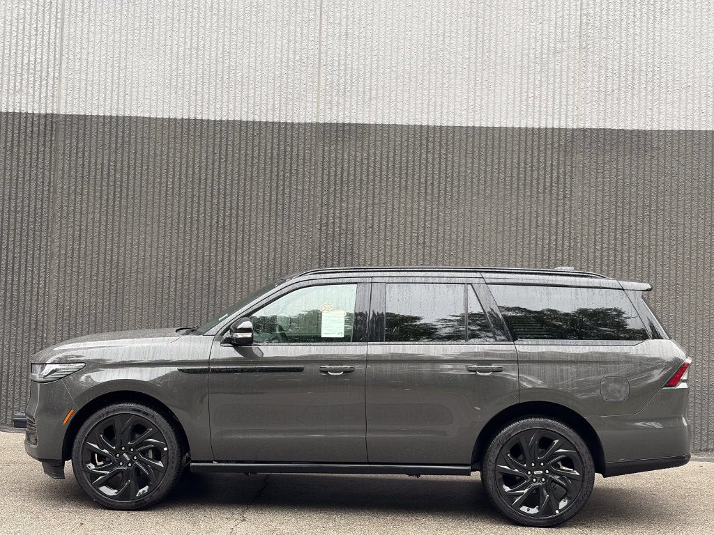 2027 Lincoln Navigator Black Label