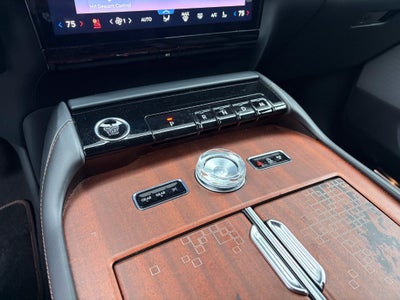 2027 Lincoln Navigator Black Label
