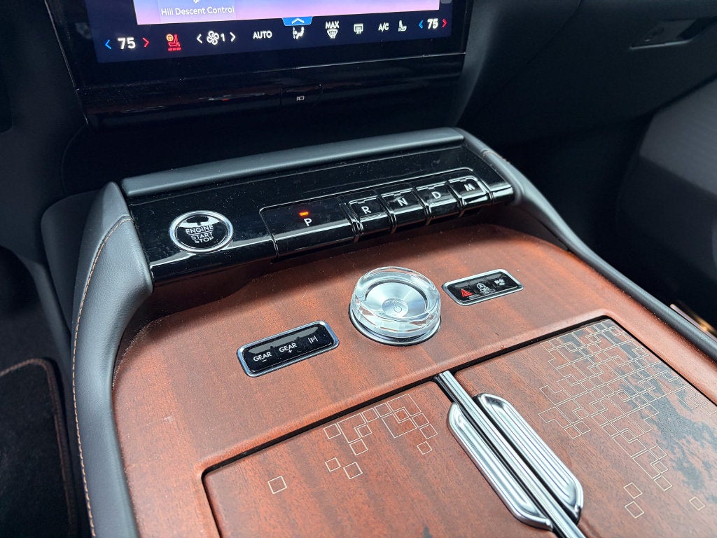 2027 Lincoln Navigator Black Label