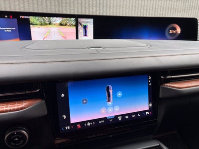 2027 Lincoln Navigator Black Label