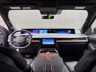 2027 Lincoln Navigator Black Label