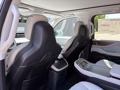 2027 Lincoln Navigator Black Label