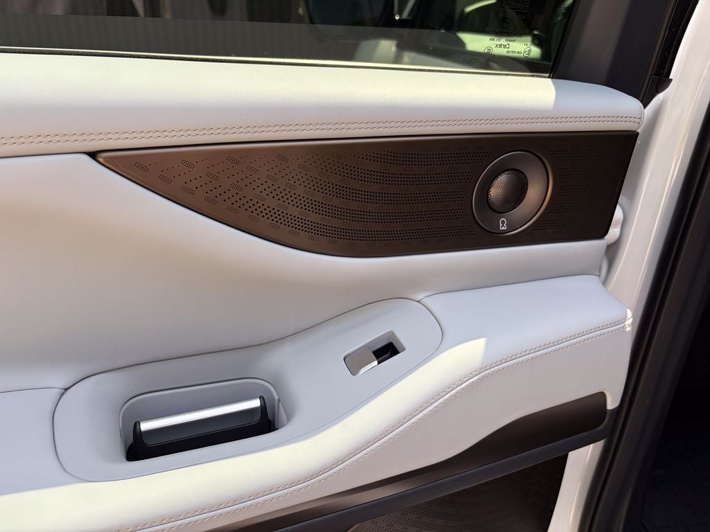 2027 Lincoln Navigator Black Label