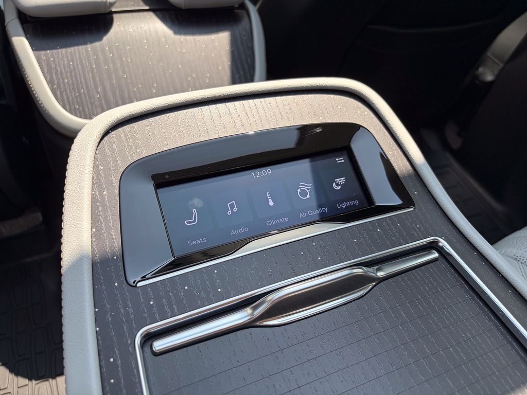 2027 Lincoln Navigator Black Label