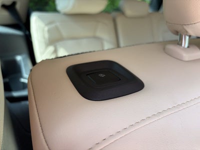 2027 Lincoln Navigator Premiere