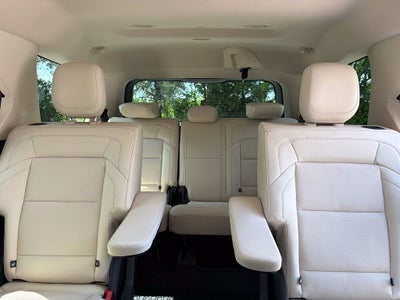 2027 Lincoln Navigator Premiere