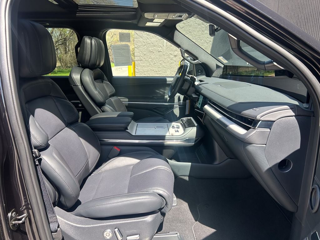 2026 Lincoln Navigator L Reserve