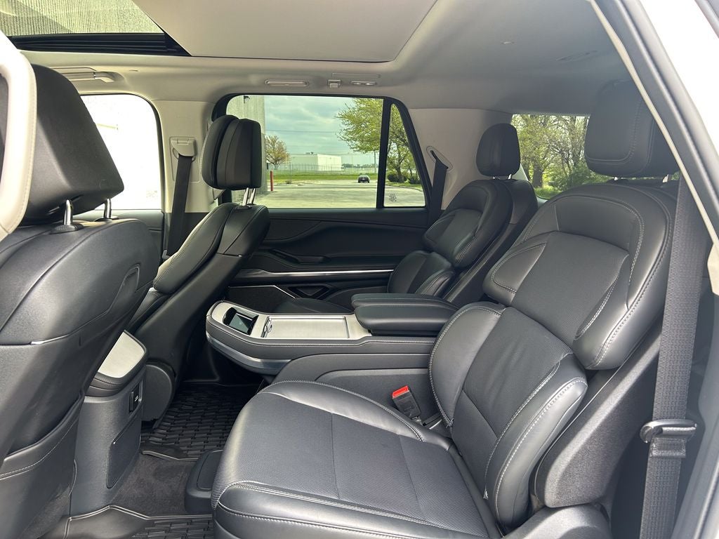 2025 Lincoln Navigator L Reserve