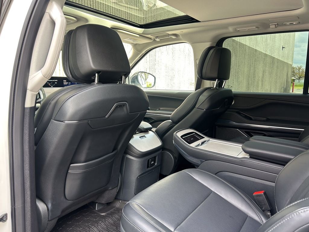2025 Lincoln Navigator L Reserve