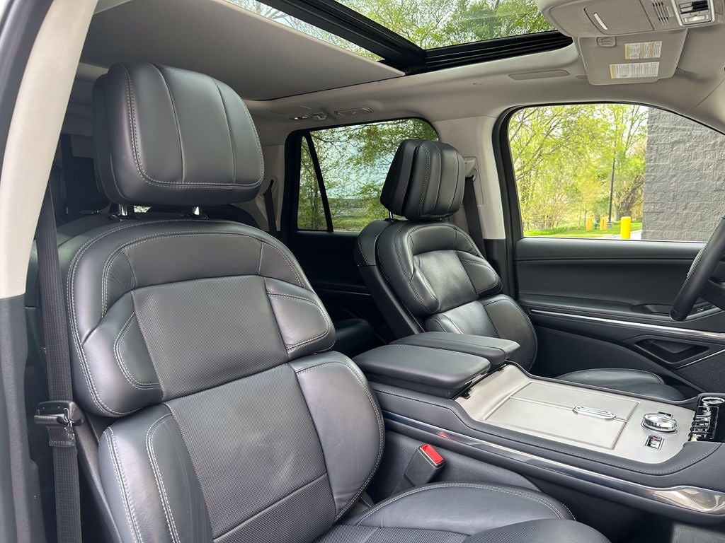 2025 Lincoln Navigator L Reserve
