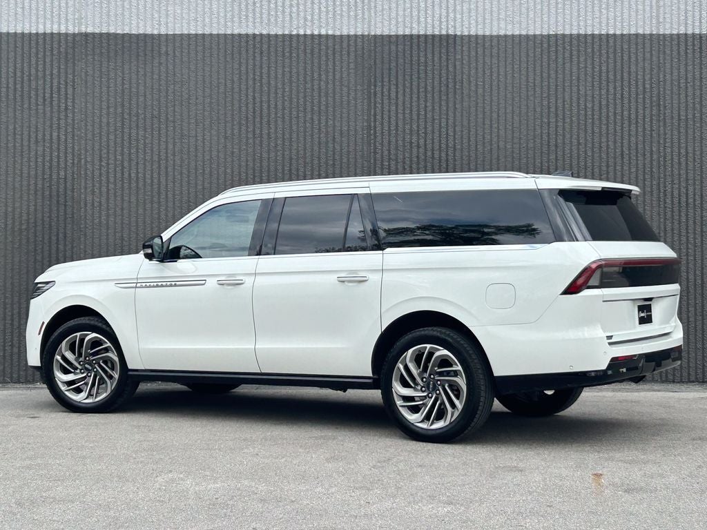 2025 Lincoln Navigator L Reserve