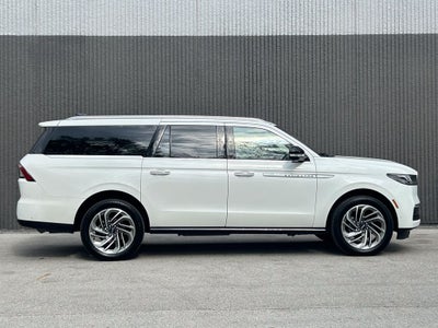 2025 Lincoln Navigator L Reserve