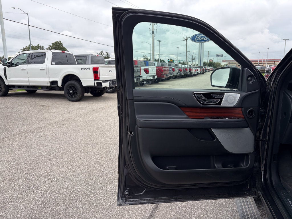 2024 Lincoln Navigator L Reserve