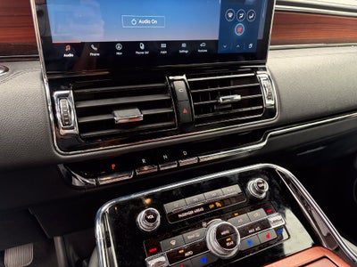 2024 Lincoln Navigator L Reserve