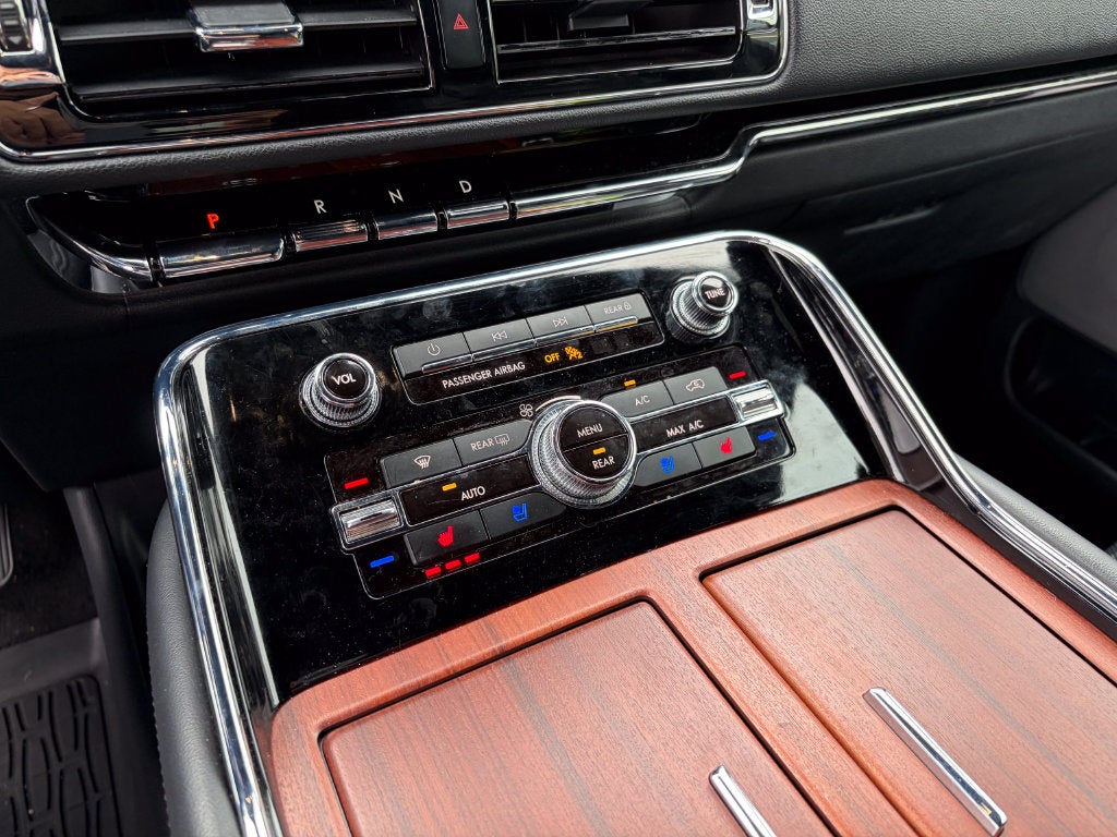 2024 Lincoln Navigator L Reserve
