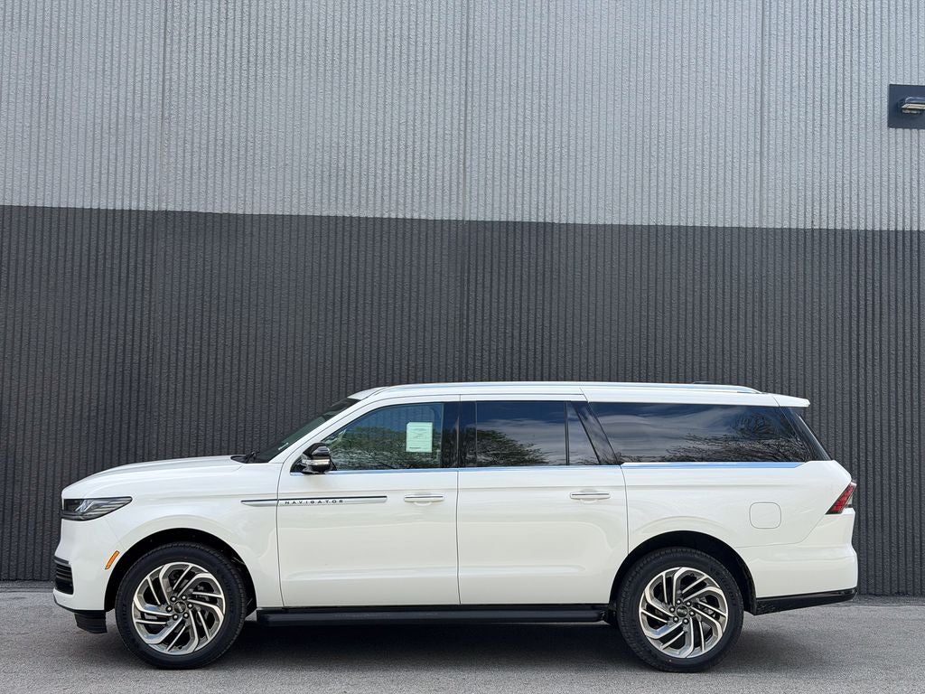 2026 Lincoln Navigator L Premiere