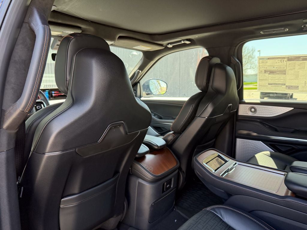2026 Lincoln Navigator L Black Label