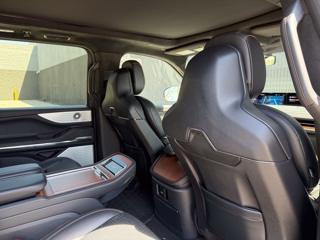 2026 Lincoln Navigator L Black Label