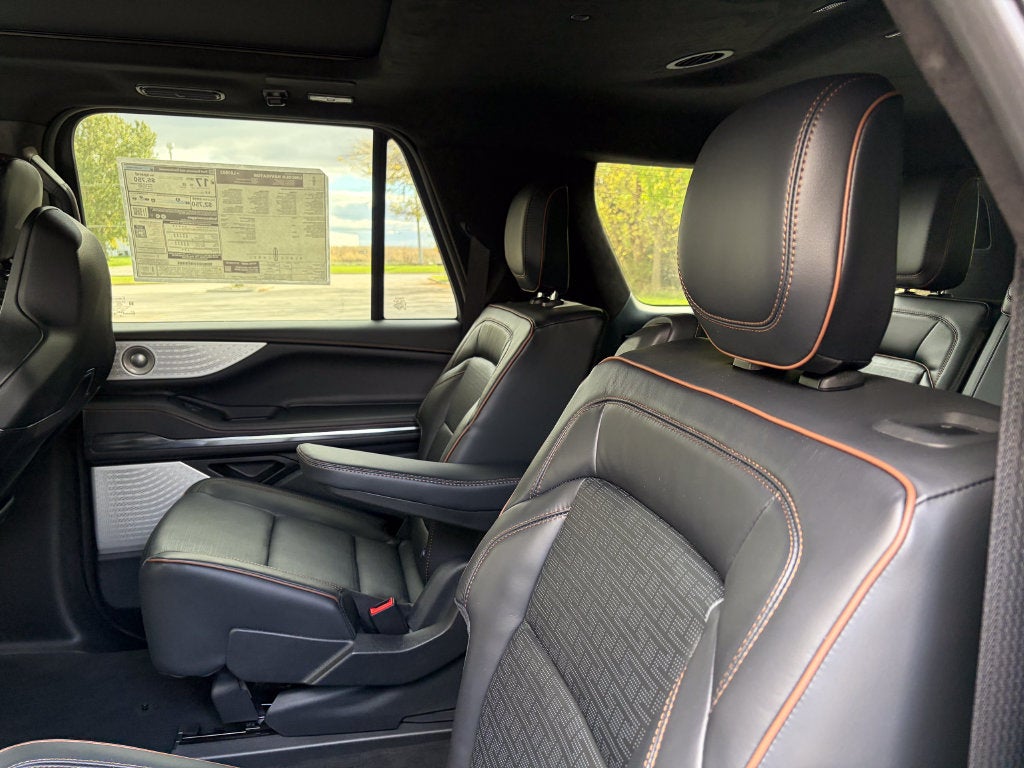 2027 Lincoln Navigator L Black Label