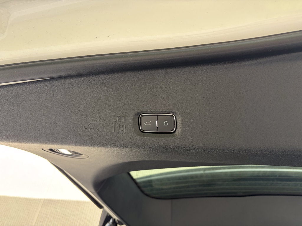 2027 Lincoln Navigator L Black Label