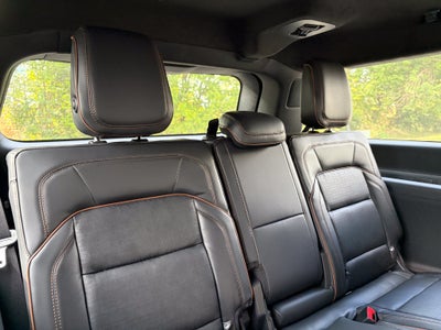 2027 Lincoln Navigator L Black Label