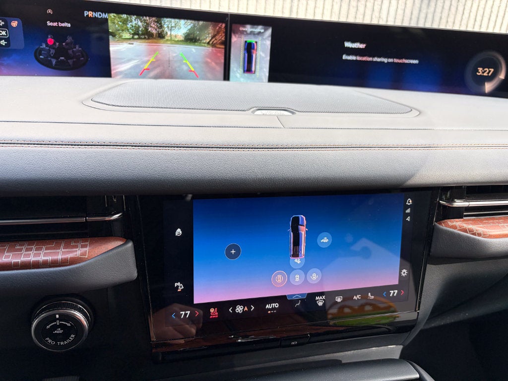 2027 Lincoln Navigator L Black Label