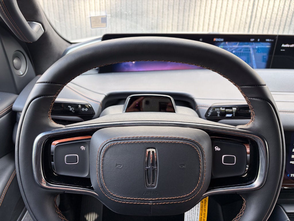 2027 Lincoln Navigator L Black Label