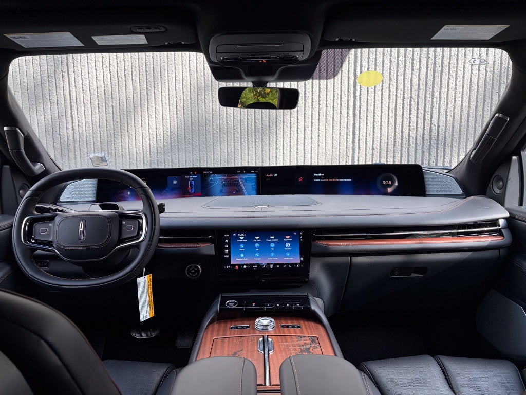 2027 Lincoln Navigator L Black Label
