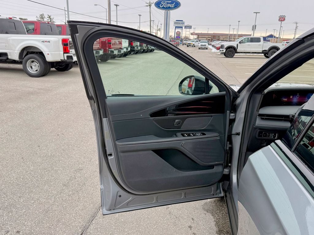 2024 Lincoln Nautilus Reserve