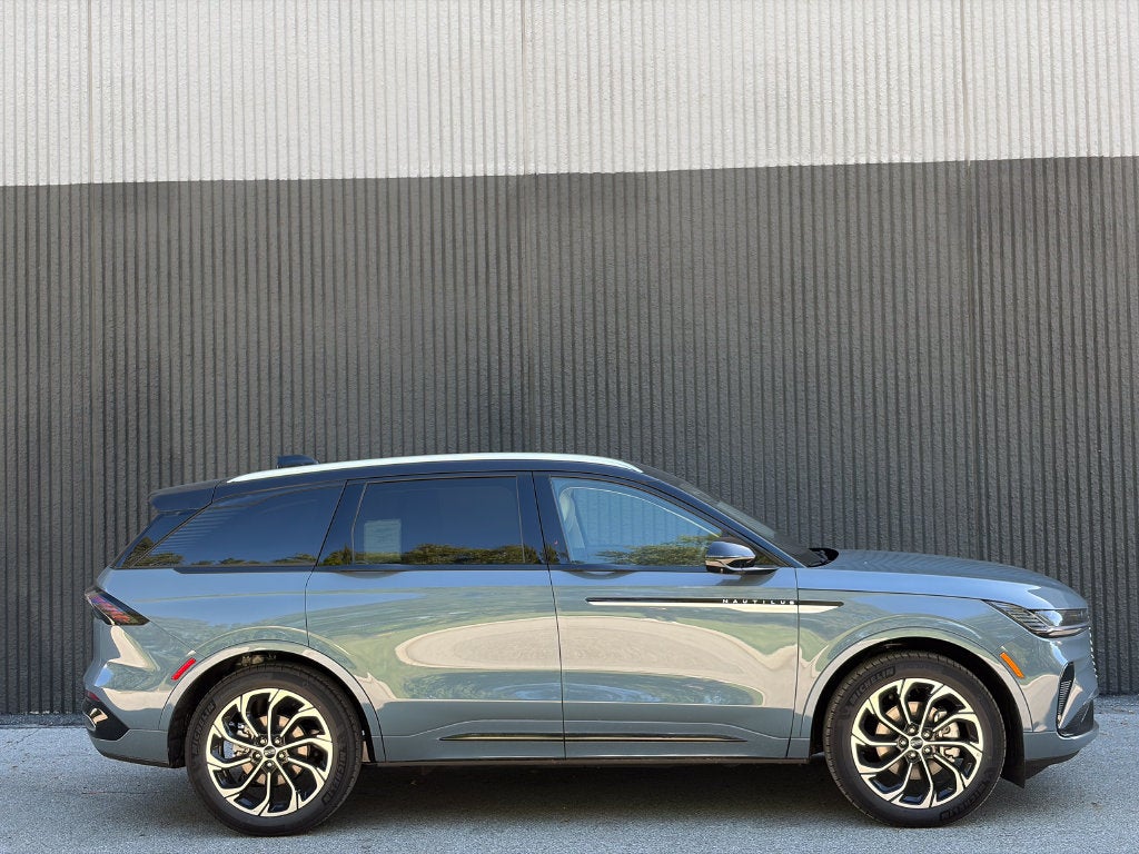 2026 Lincoln Nautilus Reserve